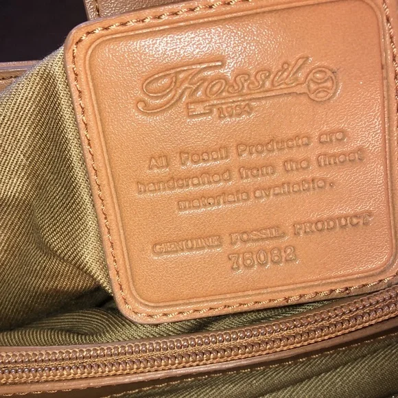 Vintage Fossil Key hand bag. - Picture 6 of 8